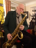 HeinzVonHermann_ts_H_EmilianTantana