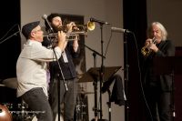 TeaFor3_1_GuentherGroeger