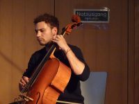 ChristophMeier_A_EmilianTantana