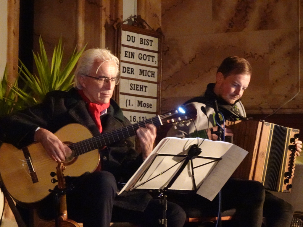 HannesPrel-PhilippEgglmeier_EmilianTantana